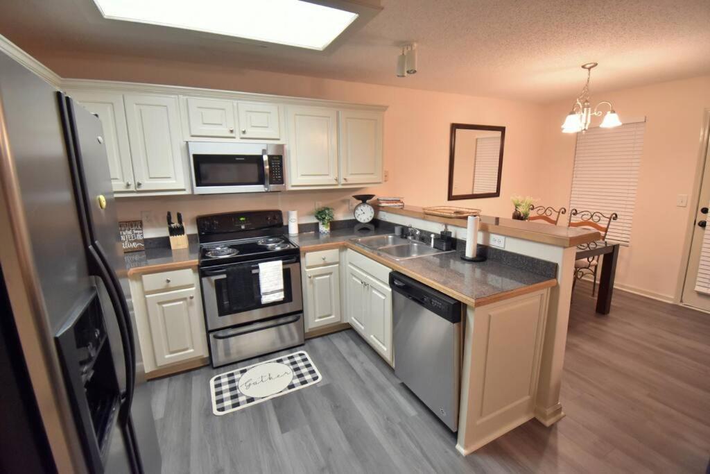 Cozy Renovated Winder Townhouse Traveller Awards 2025 Winner エクステリア 写真
